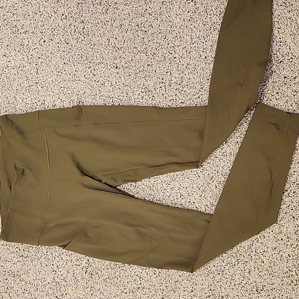 Lululemon Full Length Moss Green Legging Workout Yoga Sz 6 Small